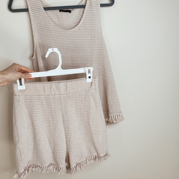 Knit Tassel Tank and Shorts Set - Picture 3 of 9